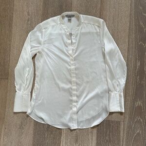 H&M Size 6 cream silk button down shirt w/o collar